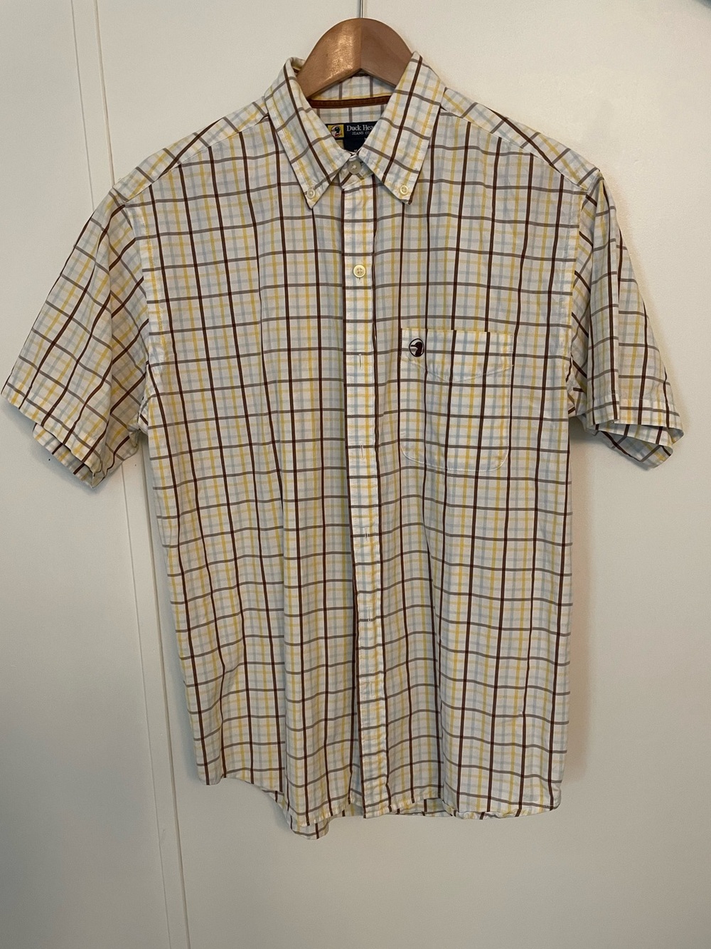 Duck Head  Short-Sleeve Plaid Button-Down Shirt in Cream, Brown and Yellow SZ M